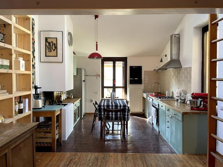 Grande Appartamento In Area Storica Di Bergamo Eksteriør bilde